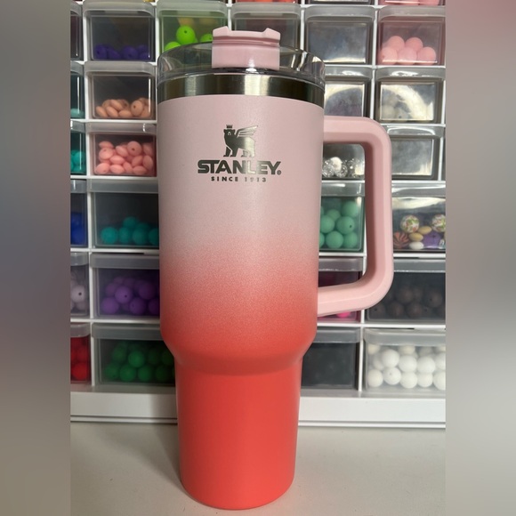 Stanley Other - Stanley OG 40 Oz Coral Ombre